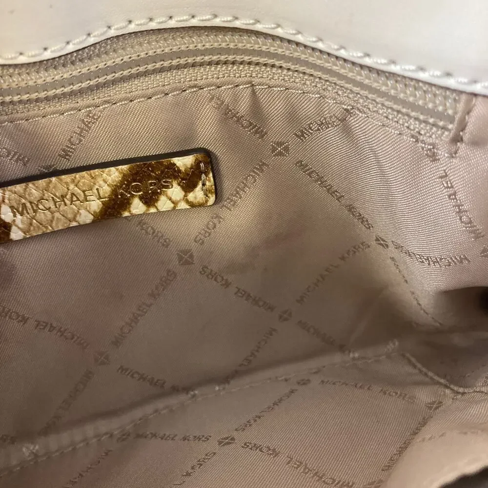 MICHAEL KORS SMALL STRAW AND LEATHER SNAKE PRINT CROSSBODY